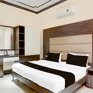 Hotel Aerotech Plaza